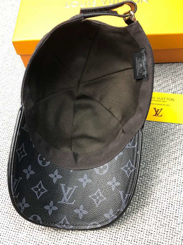 ブランド帽子側面デザイン